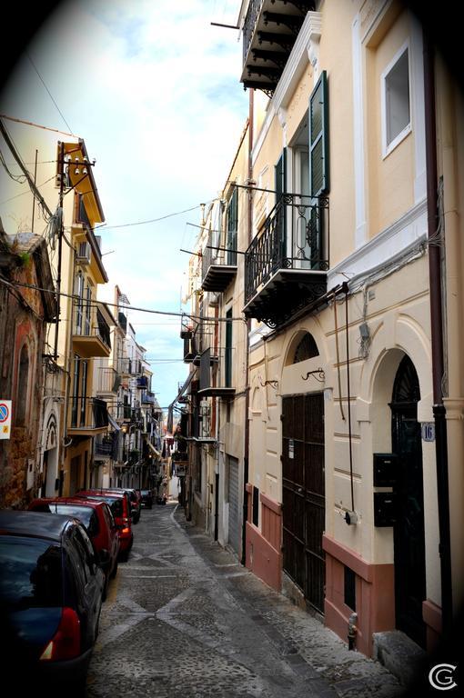 Domus Osterio Magno Apartment Cefalu Exterior photo